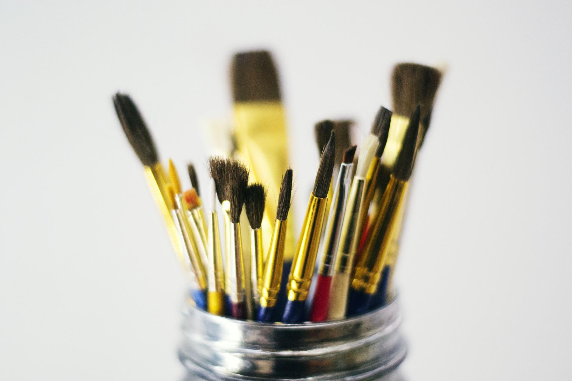 Brushes should only be stored like so if they are completely dry