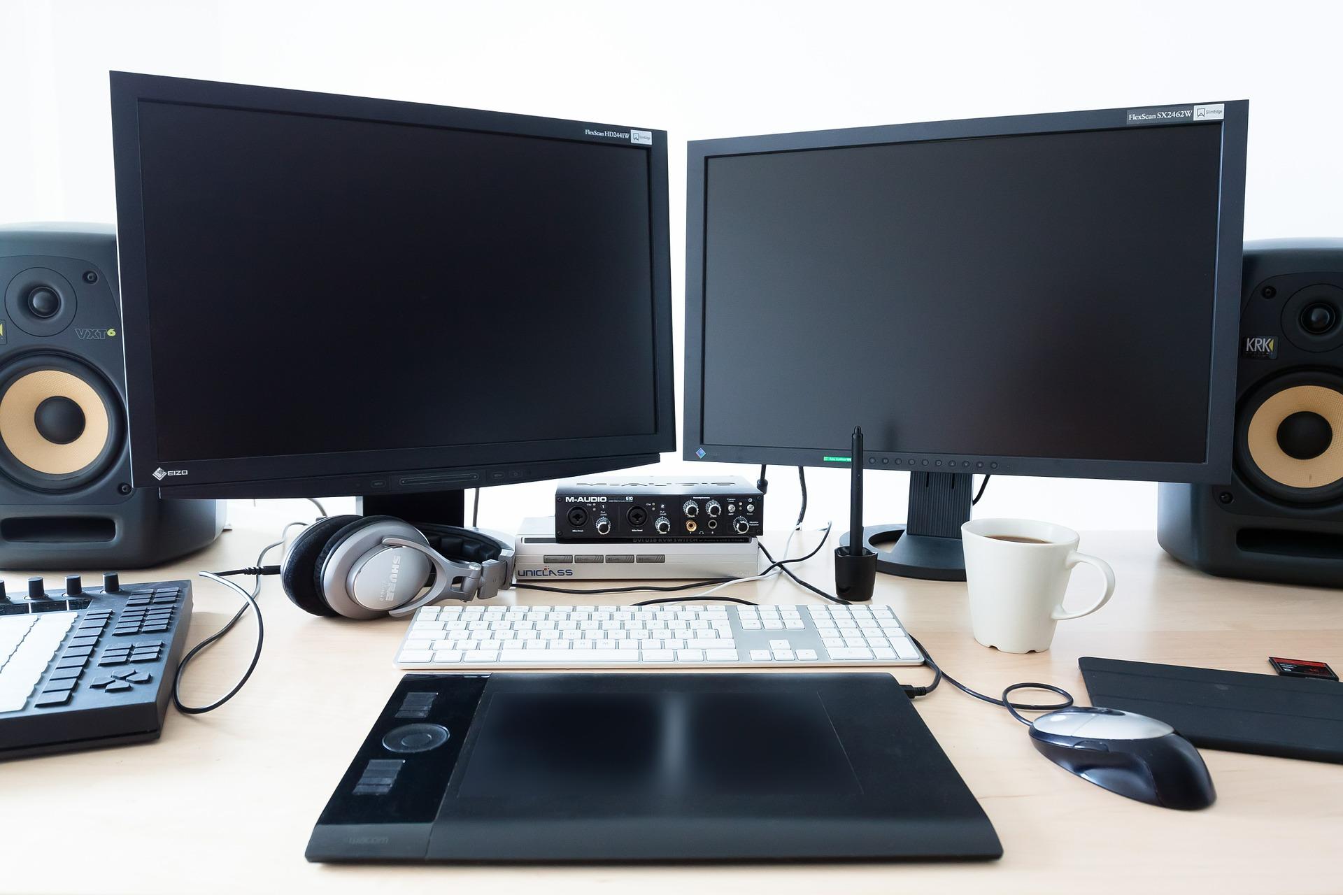 A set up like this one could bring hours of artistic gratification