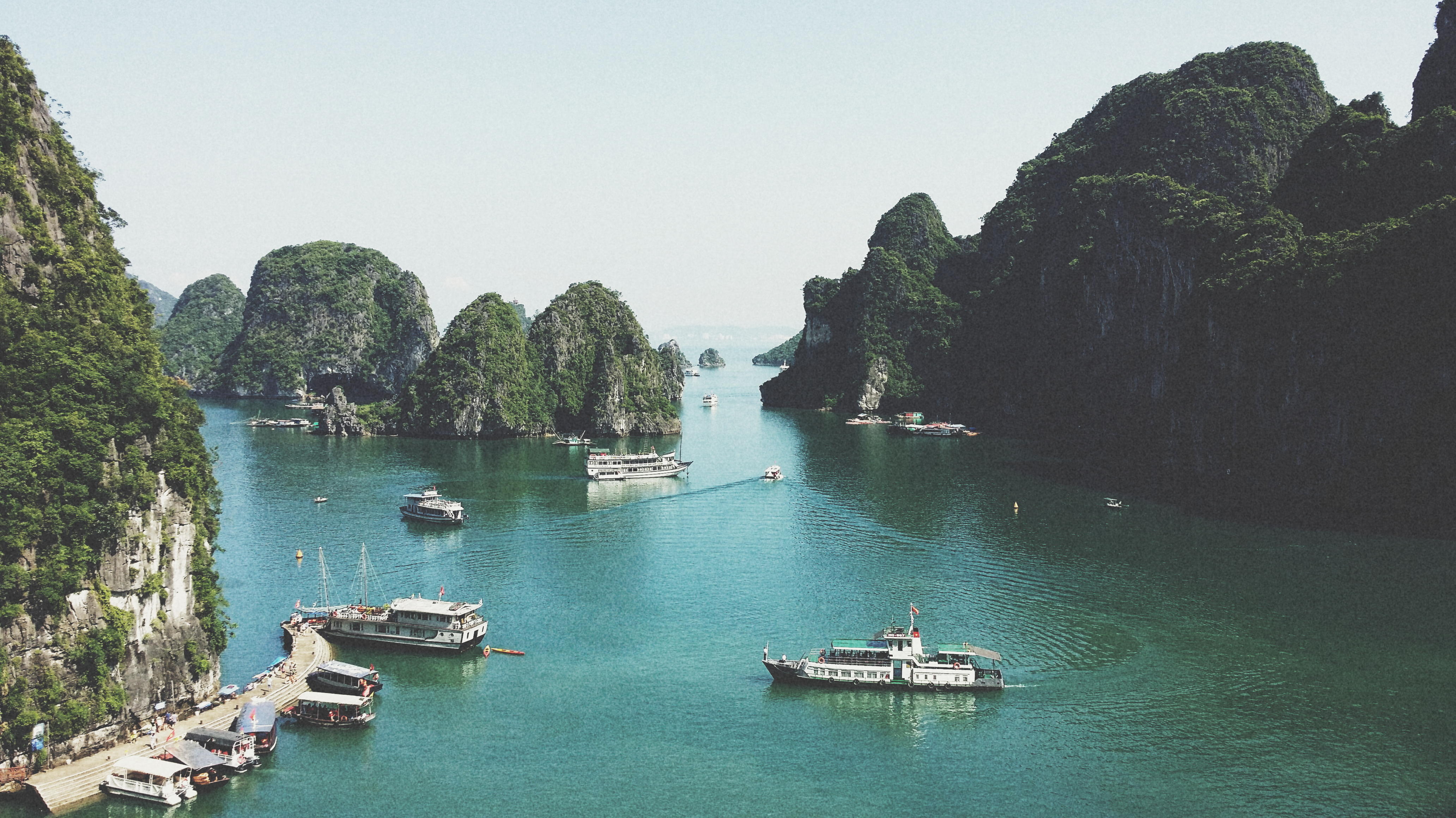 Are Cantonese and Vietnamese related?