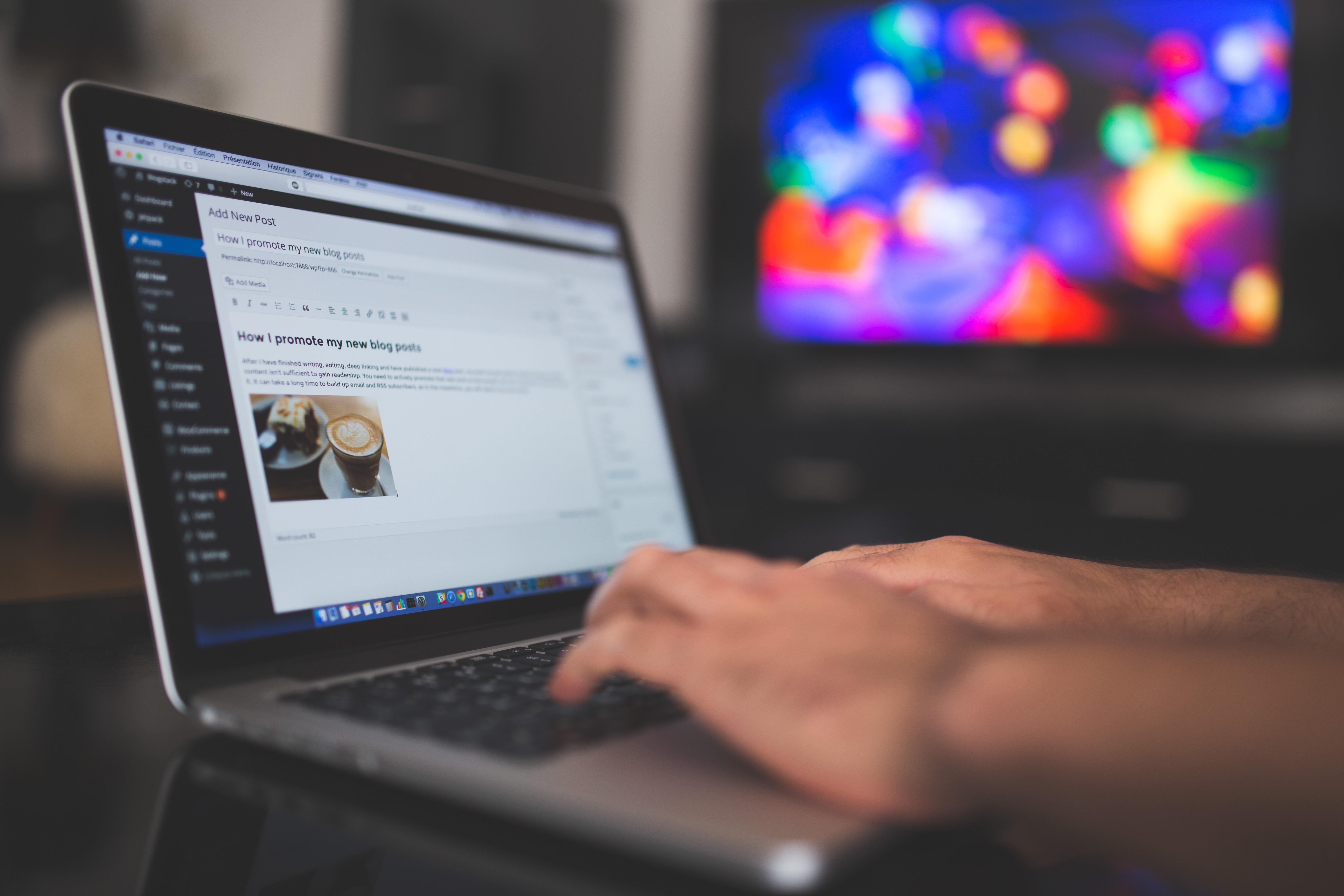 How do you make a web site with WordPress?