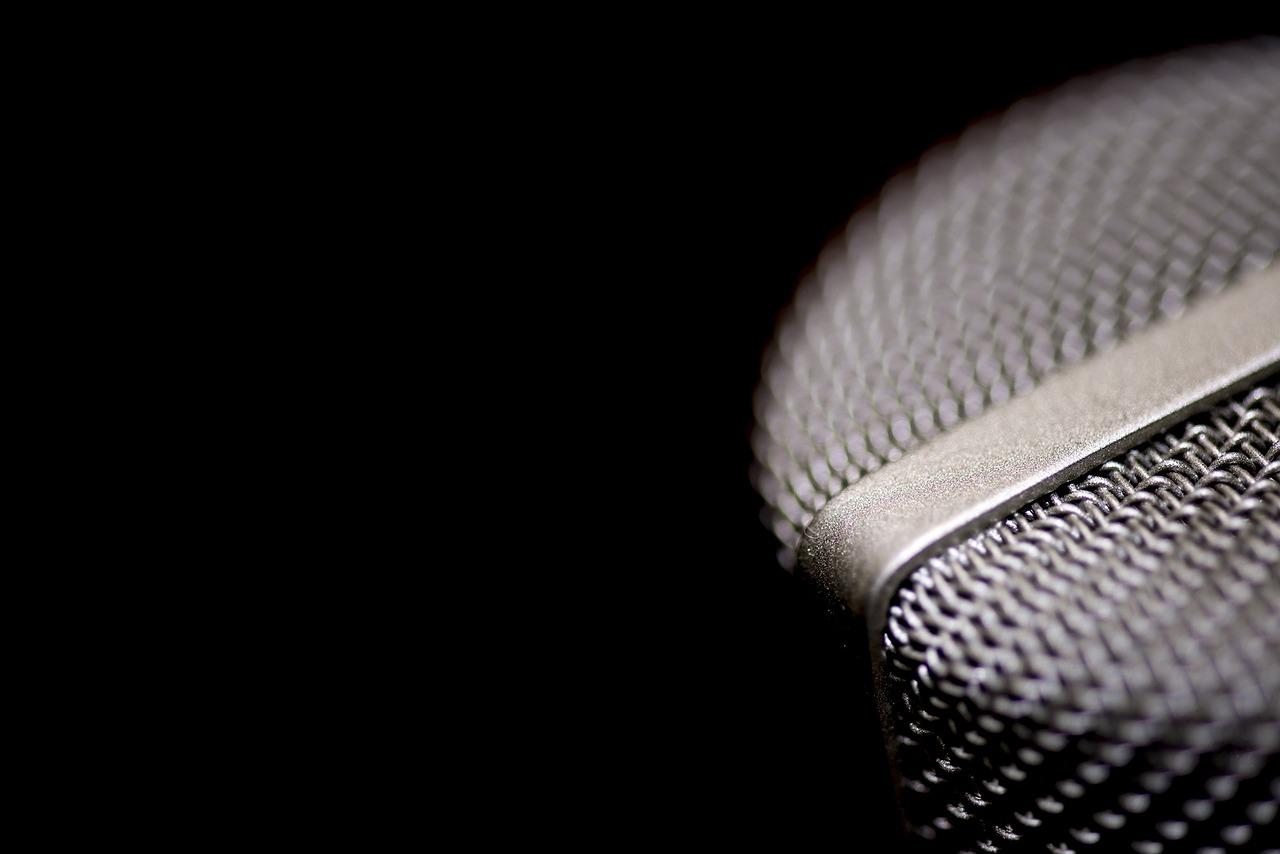 Improve your overall confidence by taking singing lessons