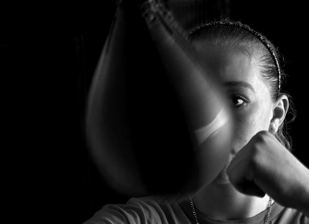 Training will usually consist of combining skipping with punchbag, pads and a speedball.