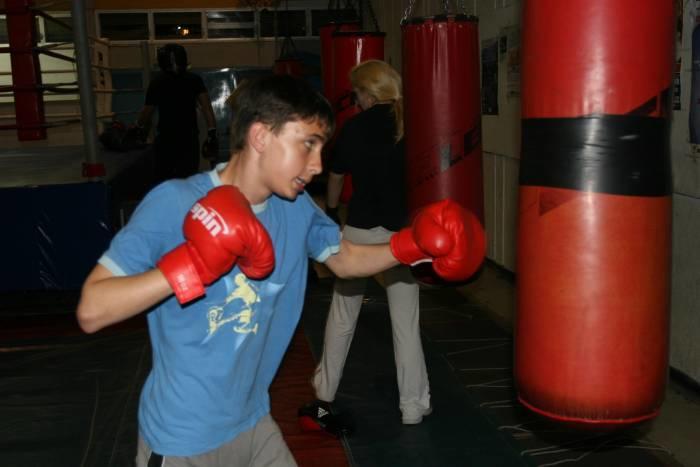 An apprentice boxer has a long way to go!