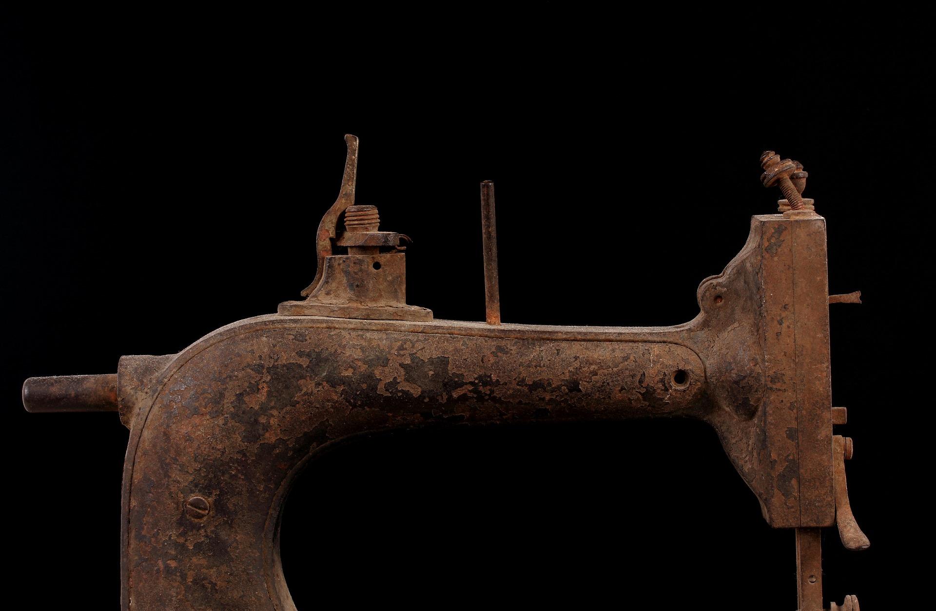 Learn the basic parts of your sewing machine .