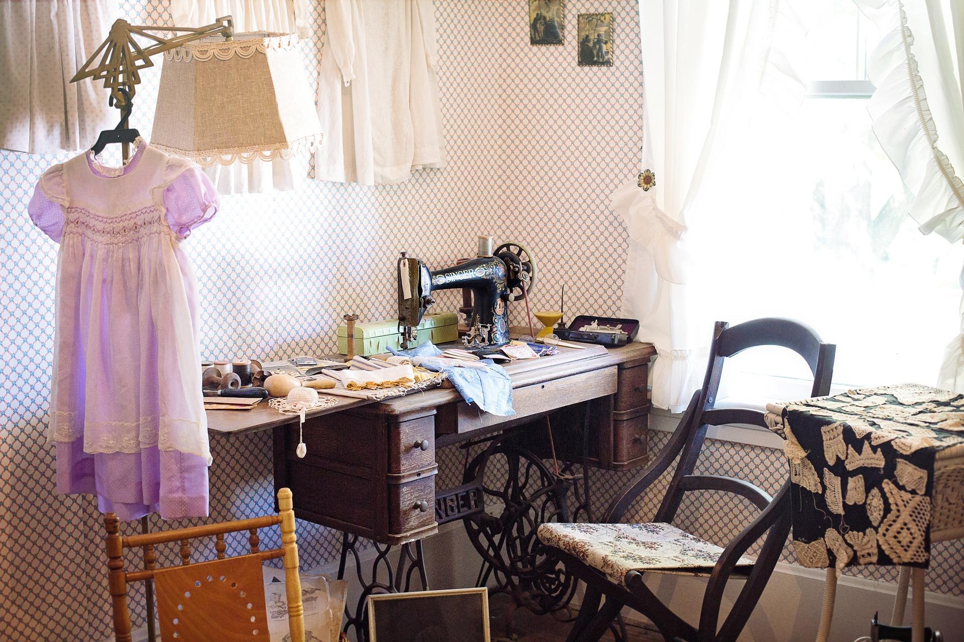 Make friends at sewing classes near you with Superprof.