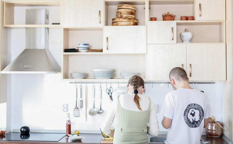 Go vegan and get cooking healthy meals together in the kitchen!