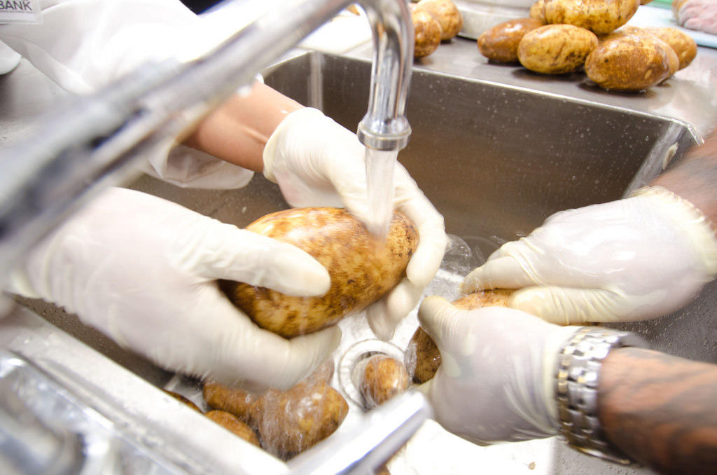 Cooking classes vary in price according to a number of factors.