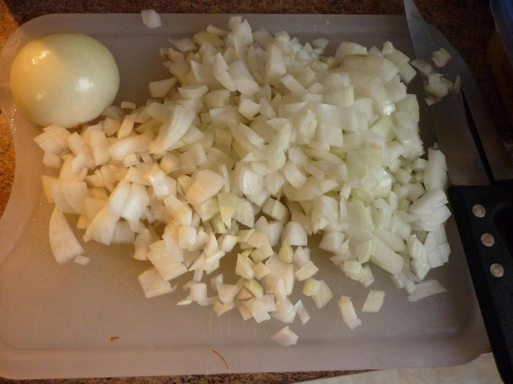 Recipes will often instruct you to dice or slice your onions.
