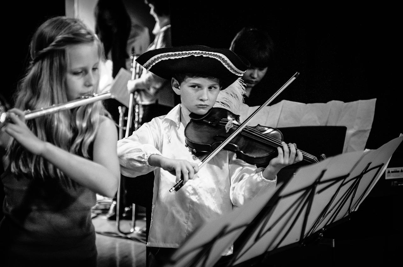 Practising the violin with other musicians can teach you a lot about music