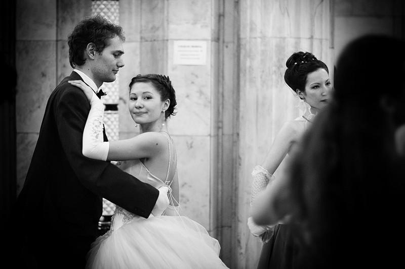 You can choose to perform a choreographed first bride and groom dance.