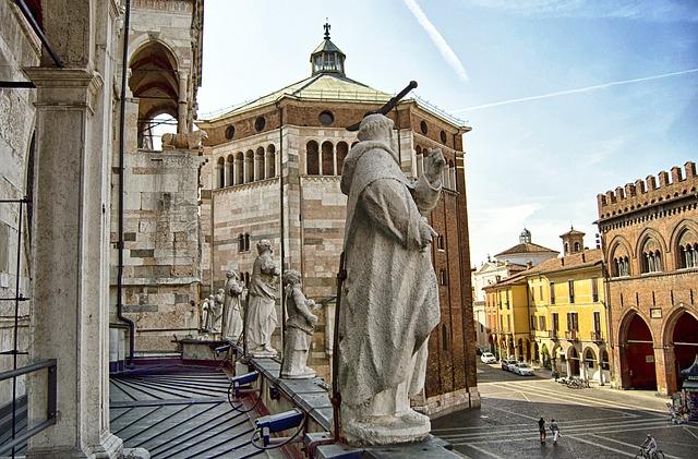 Historians belive that Cremona is the birthplace of Antonio Stradivari