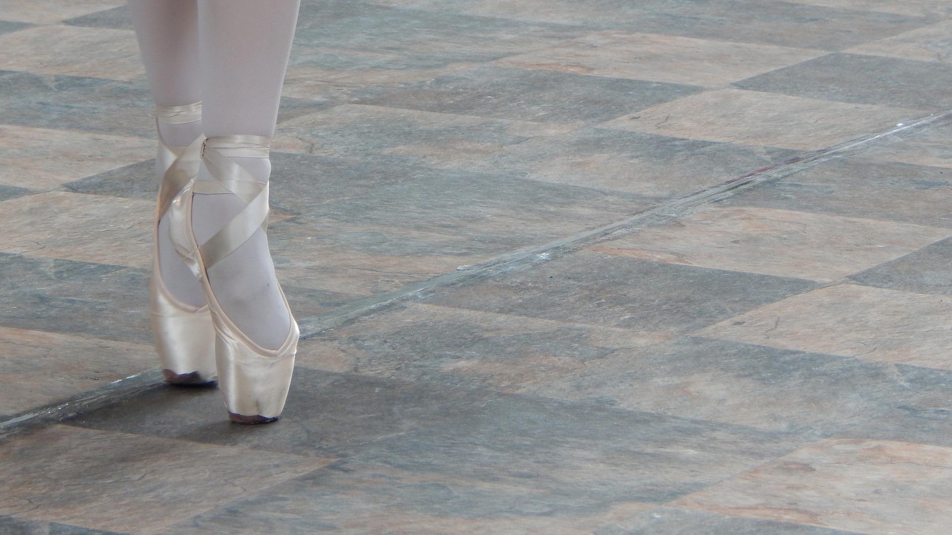 How much do private ballet tutorials cost?