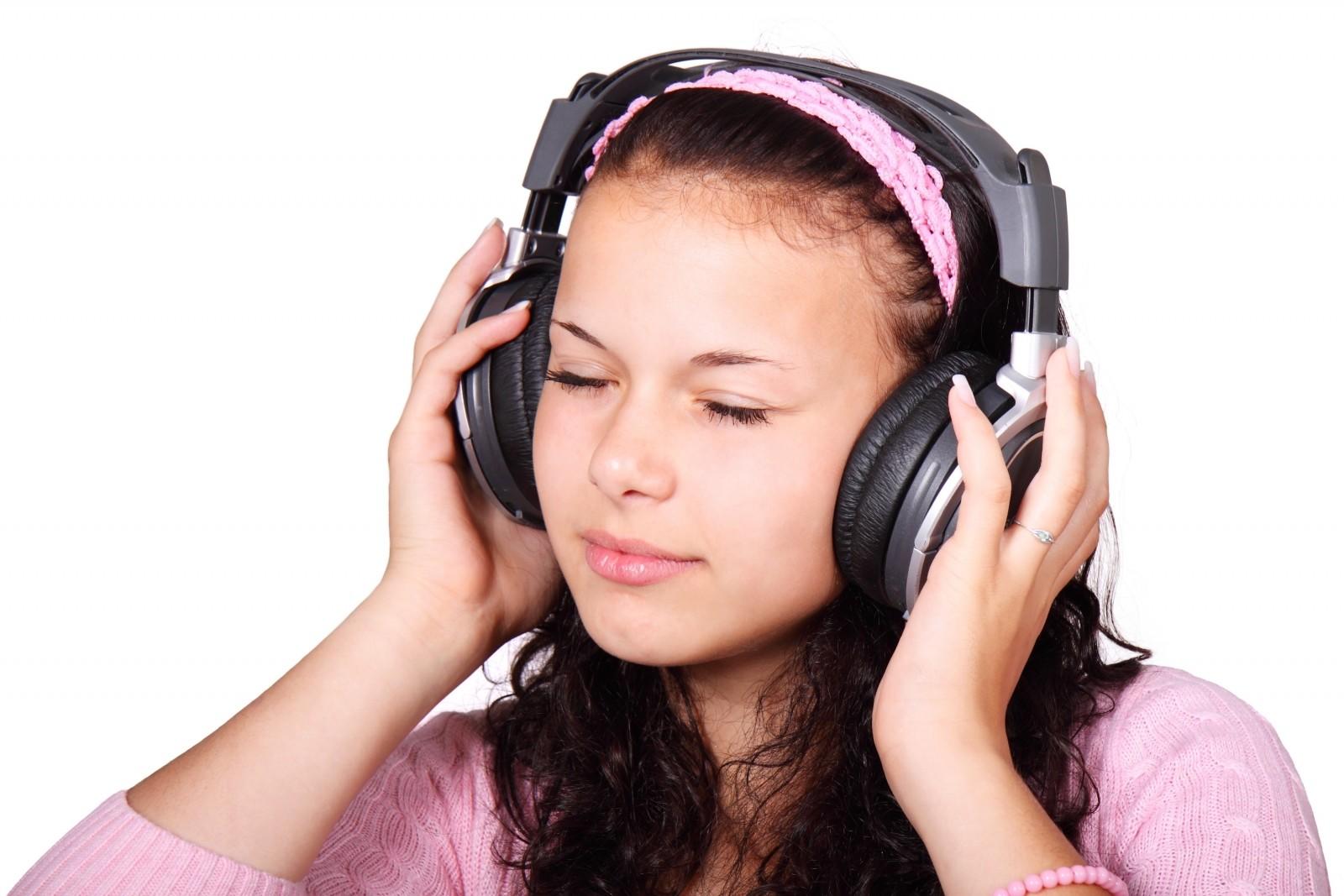 Improve your French with music and audiobooks.