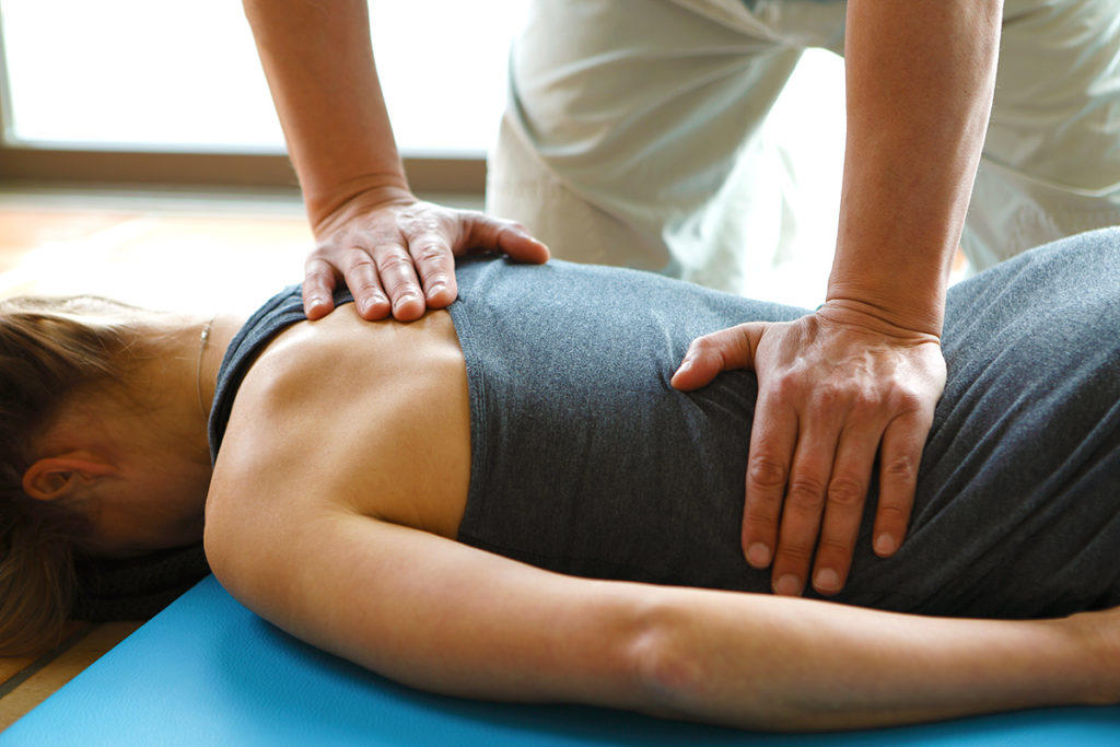 Know how to stretch and relieve muscle pain
