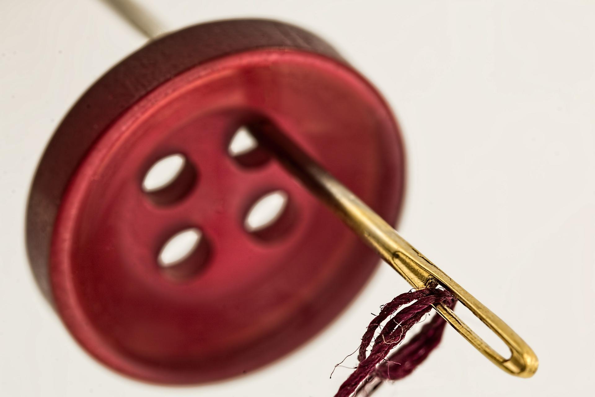 Which is the right thread for buttons?