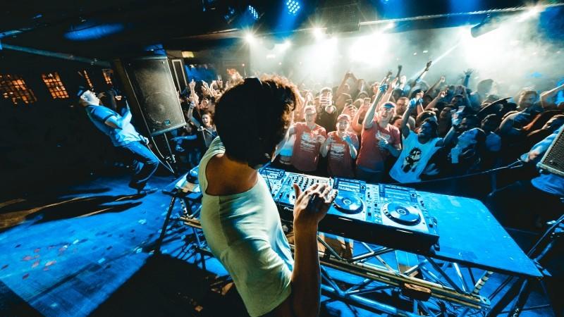 Take urban dance lessons to feel confident on the dance floor.