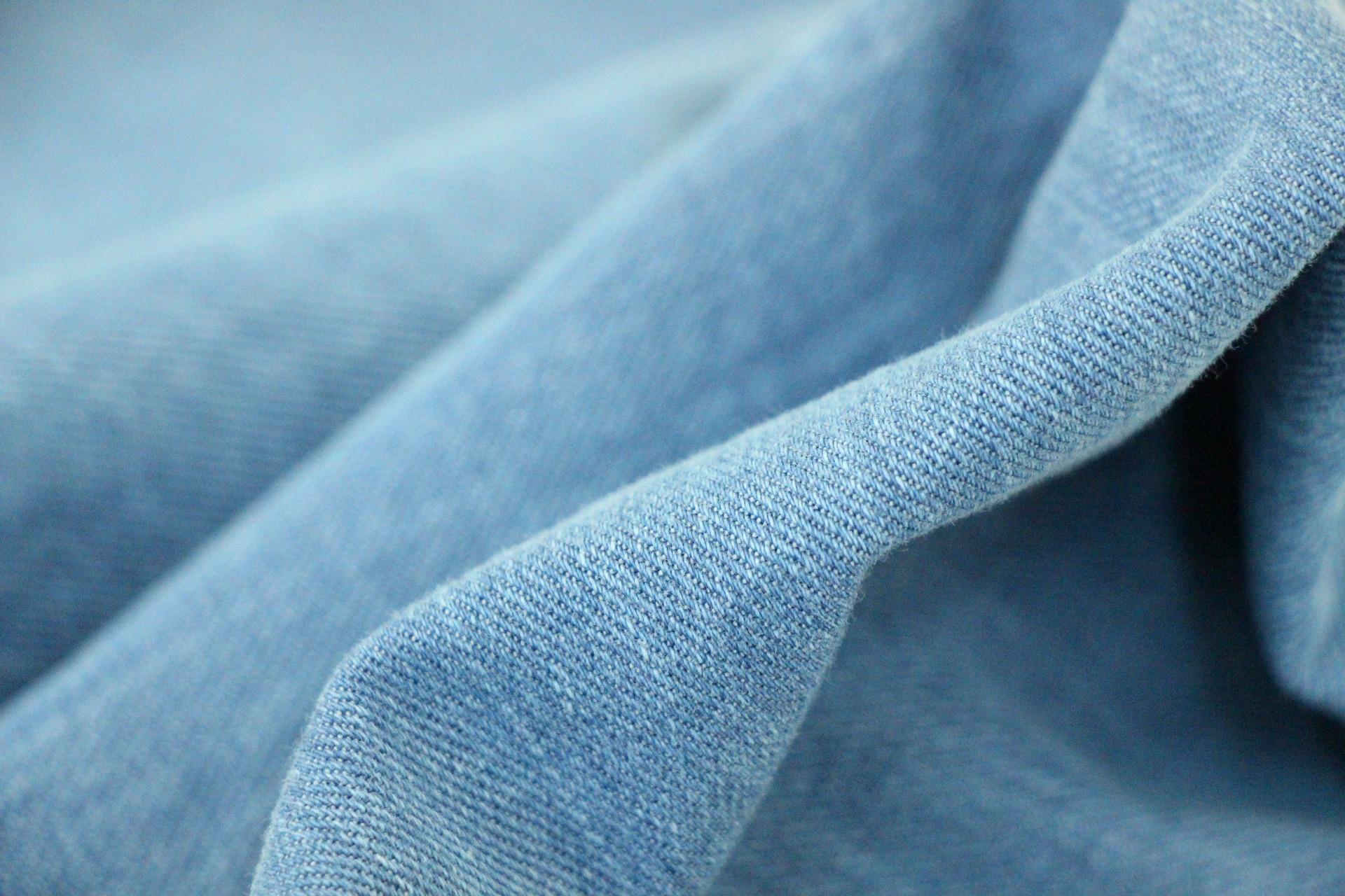 How do you use fusible interlining?