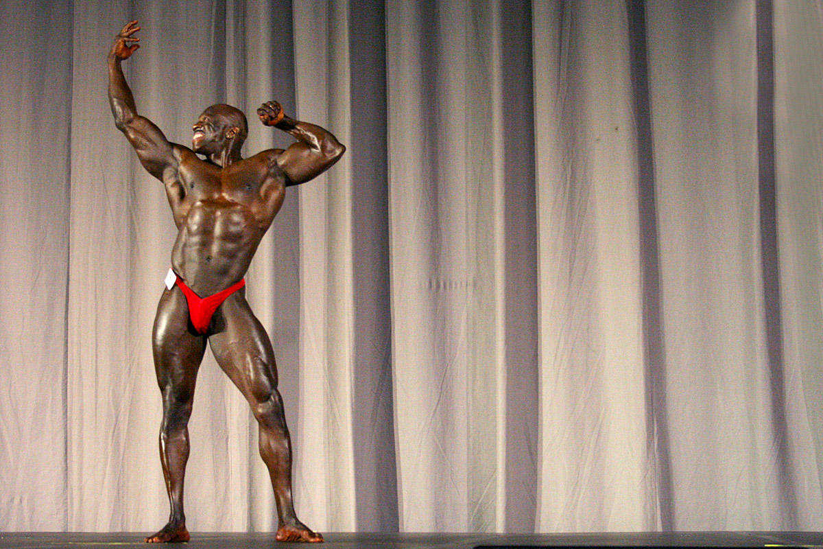 Track your progress in building muscle mass.