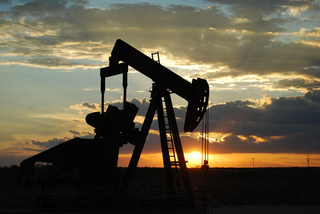 An image of an oil rig. An oil embargo threatened economic collapse in the United States.