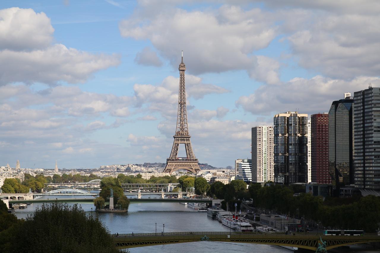 As the political and royal centre, Paris was at the centre of many of the revolutionary events