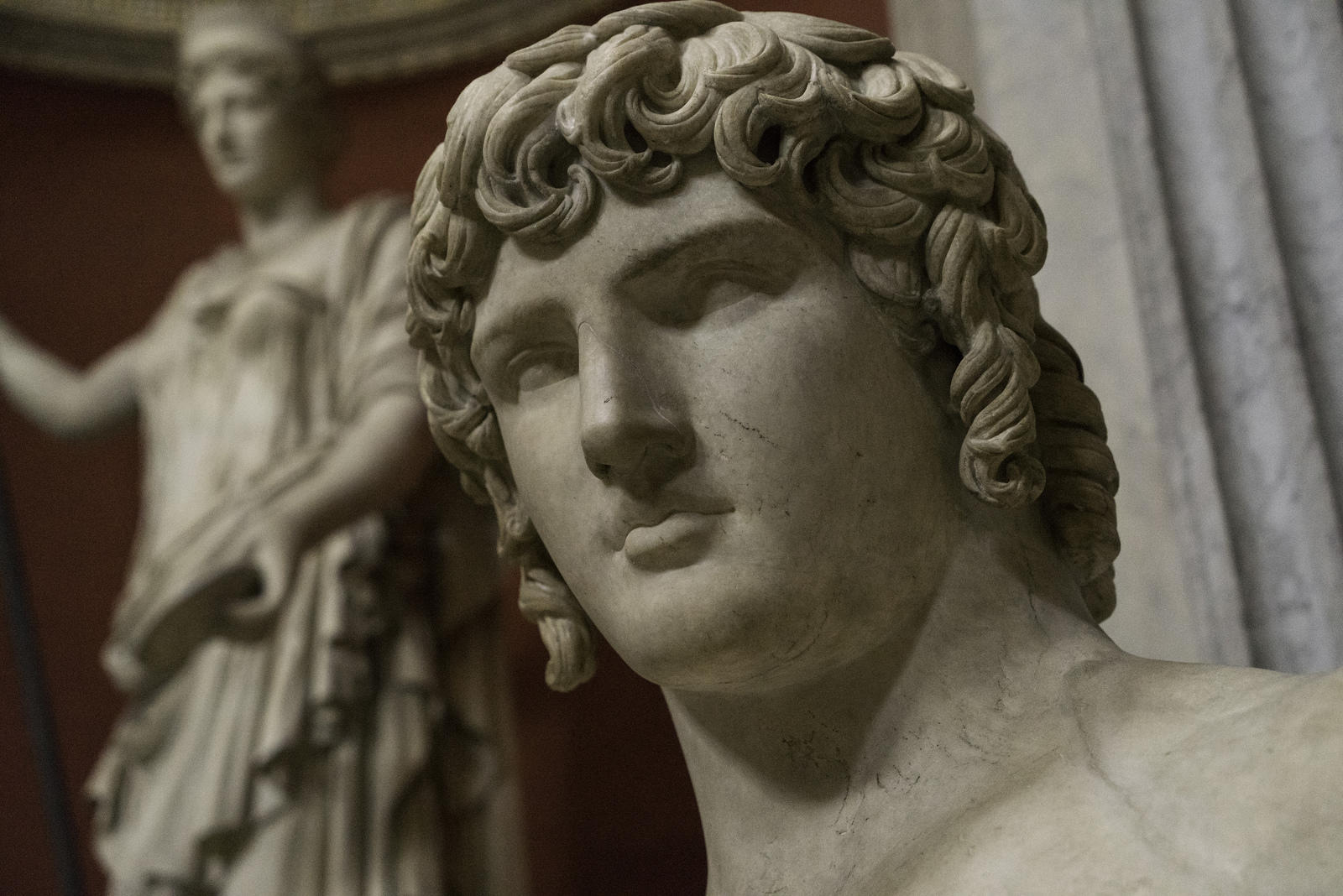 Buste of Antinous.