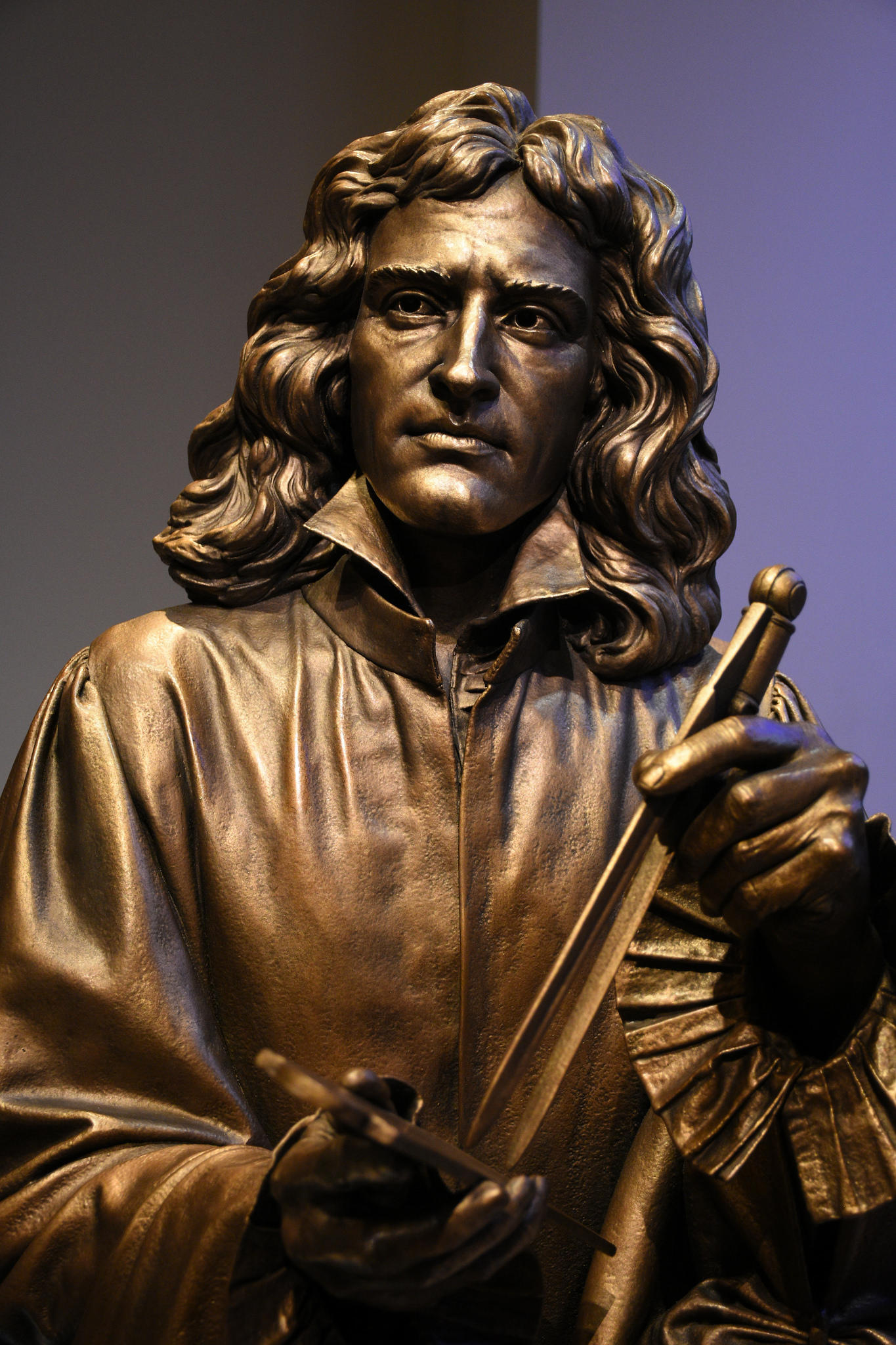 Statue of Isaac Newton.