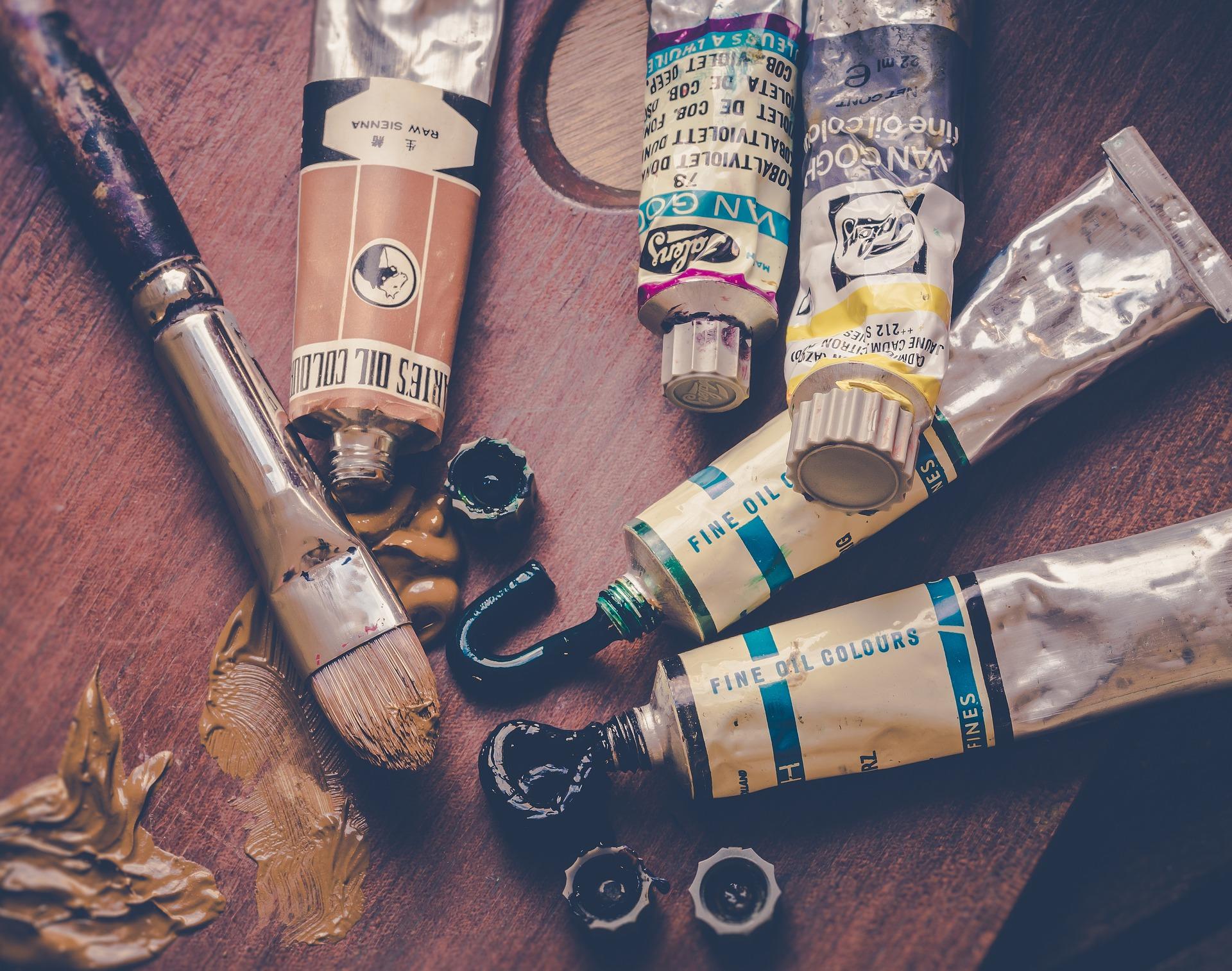How do you paint layers of oil paints?