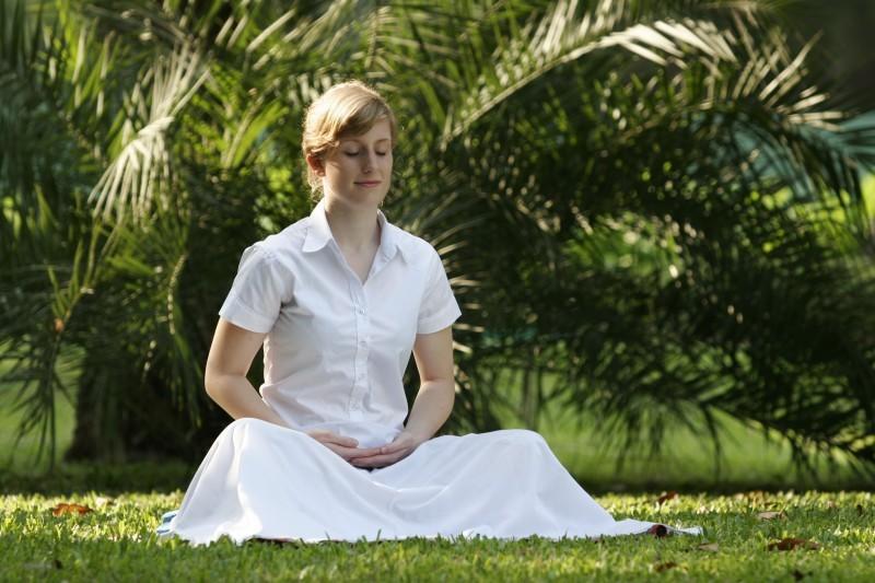 Follow these simple steps to perfect your padamasana