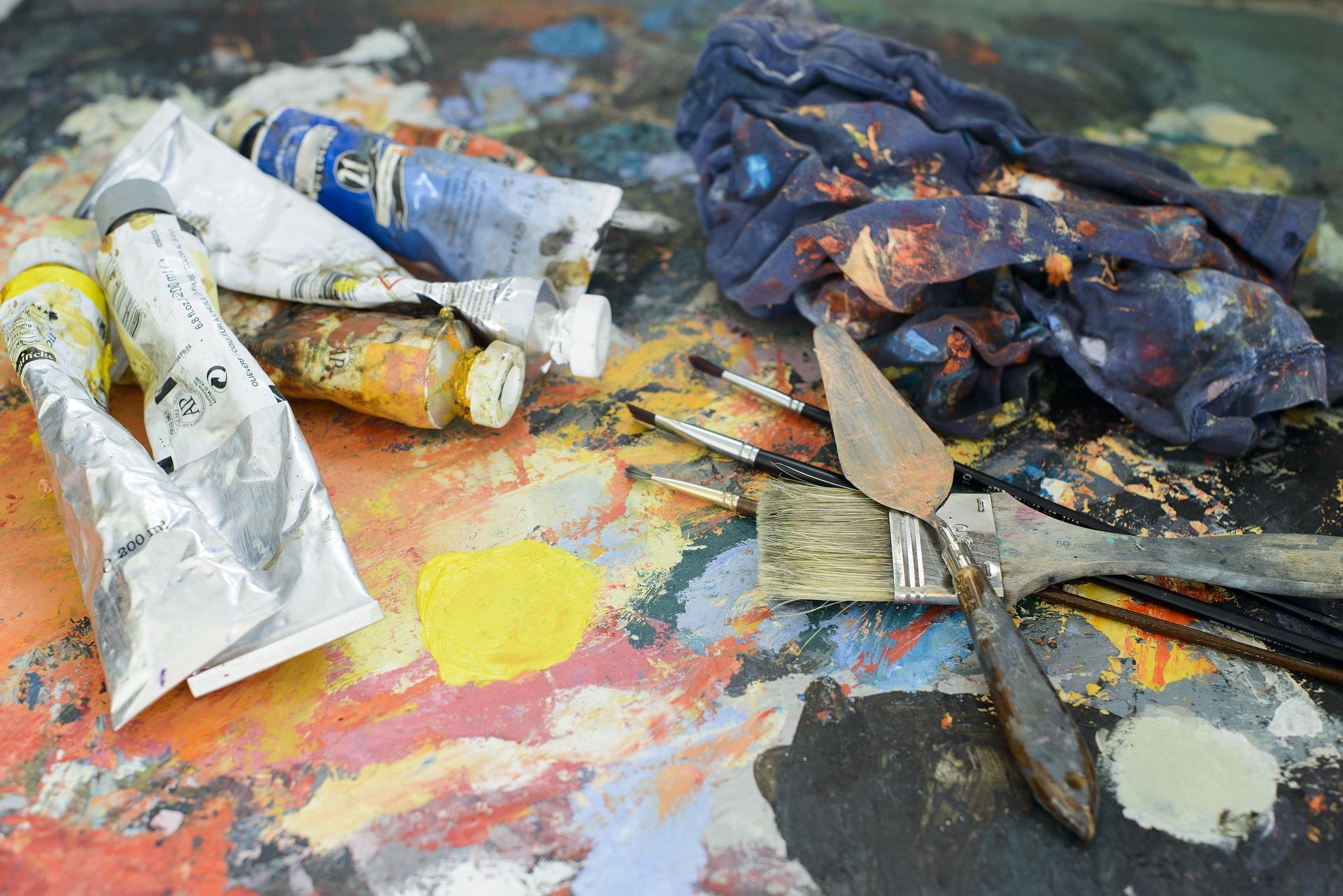 Which is the best way to paint with acrylics?