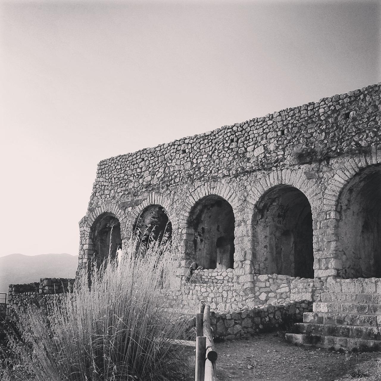 latin roman ruins