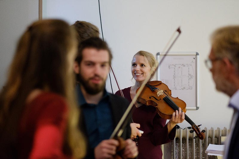 Violin playing is a very sociable hobby.