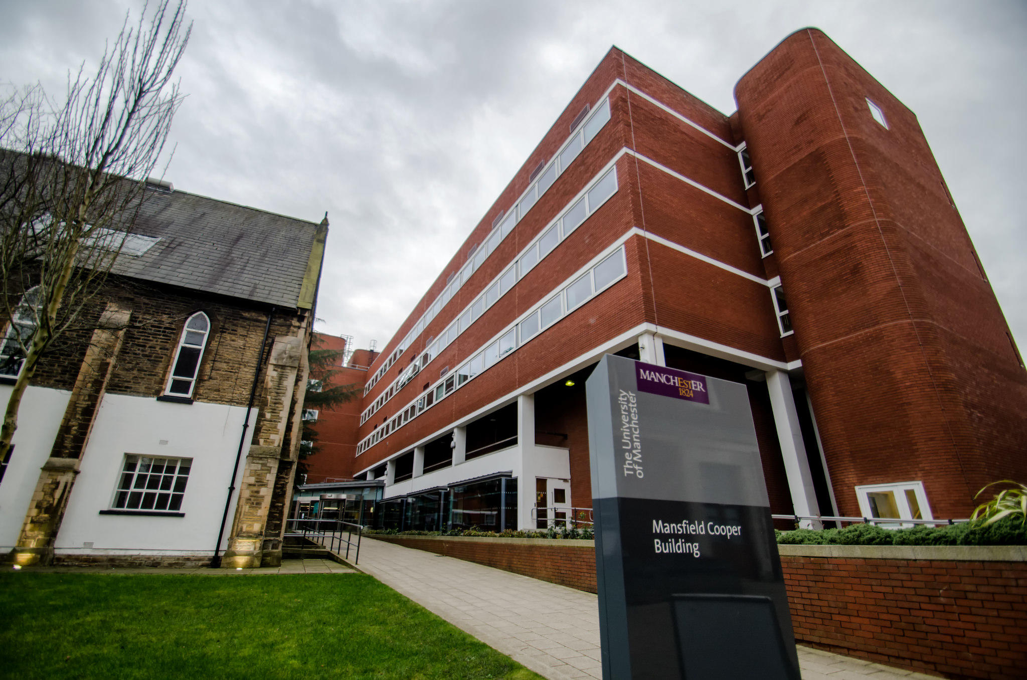 The University of Manchester Mansfield Cooper building. 