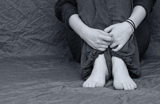 Loneliness and a lack of confidence are common in depressed people