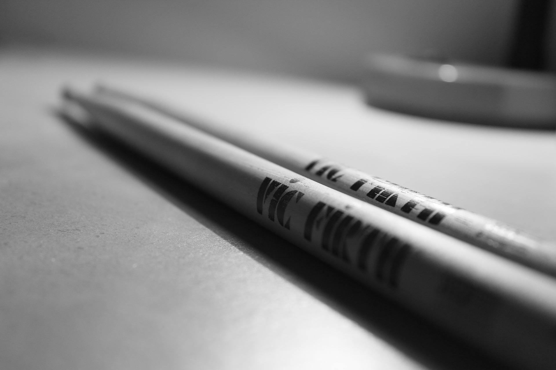 How do you use drumsticks and brushes?