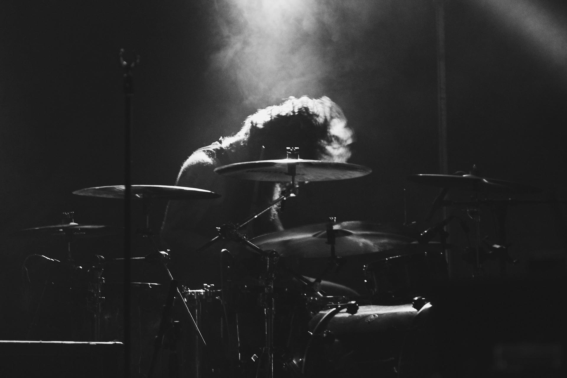 How do you play hard rock and metal drums?