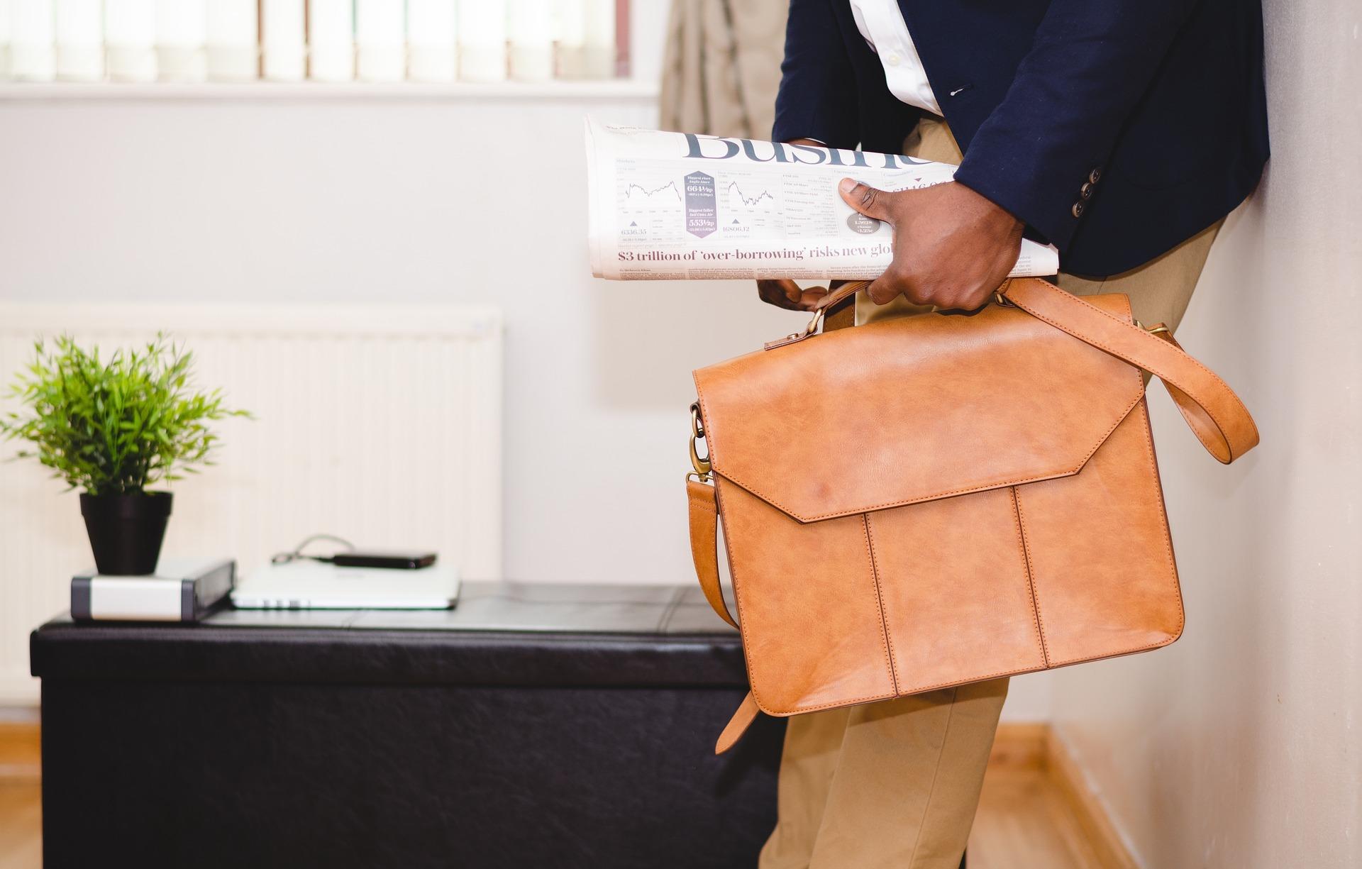You couldn't fit everything a financial accountant knows into a briefcase!