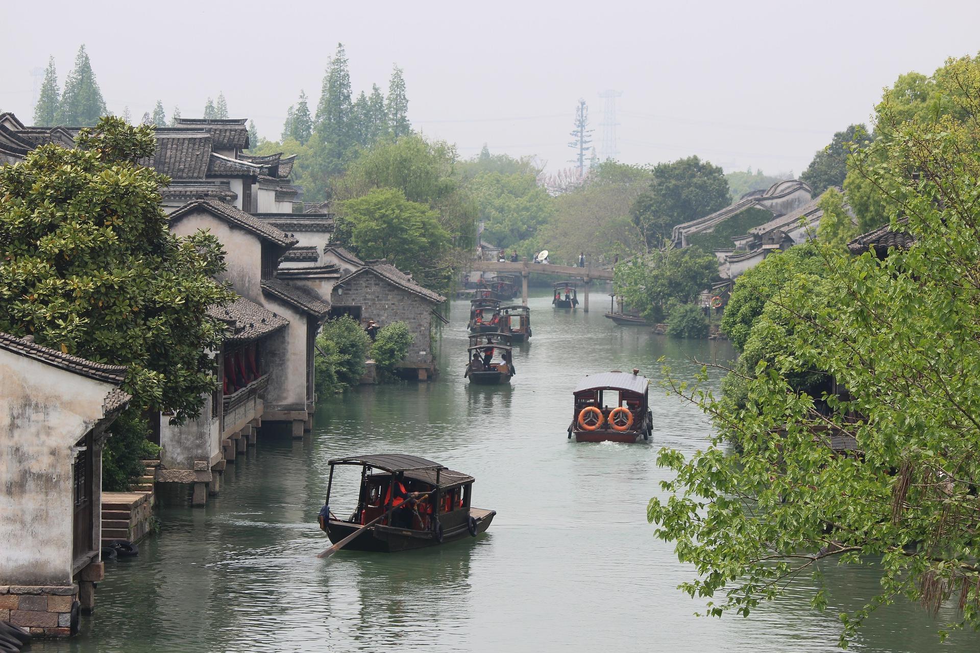 How can you save money on private Chinese tutorials?