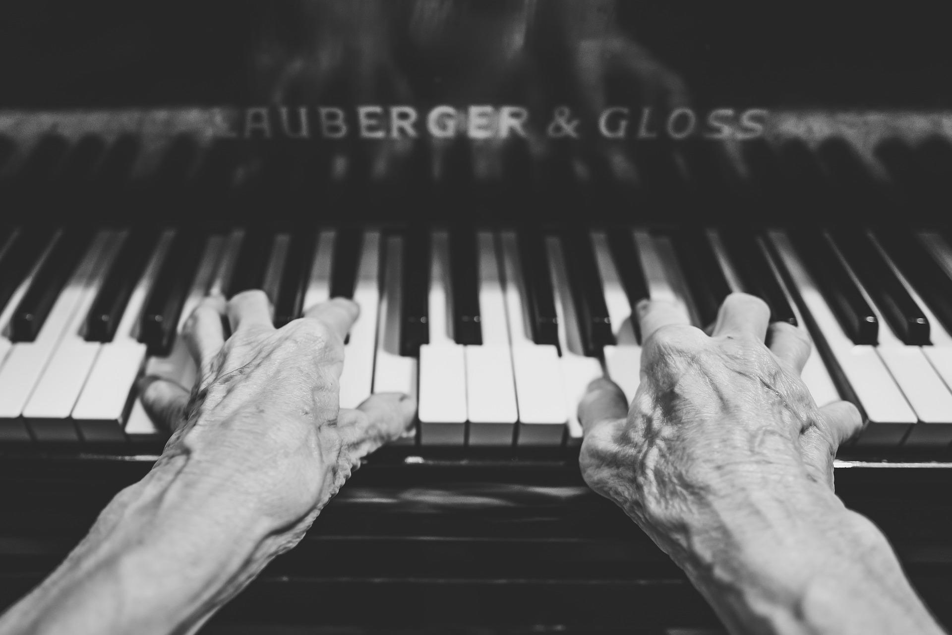 Where can you find piano tutors?