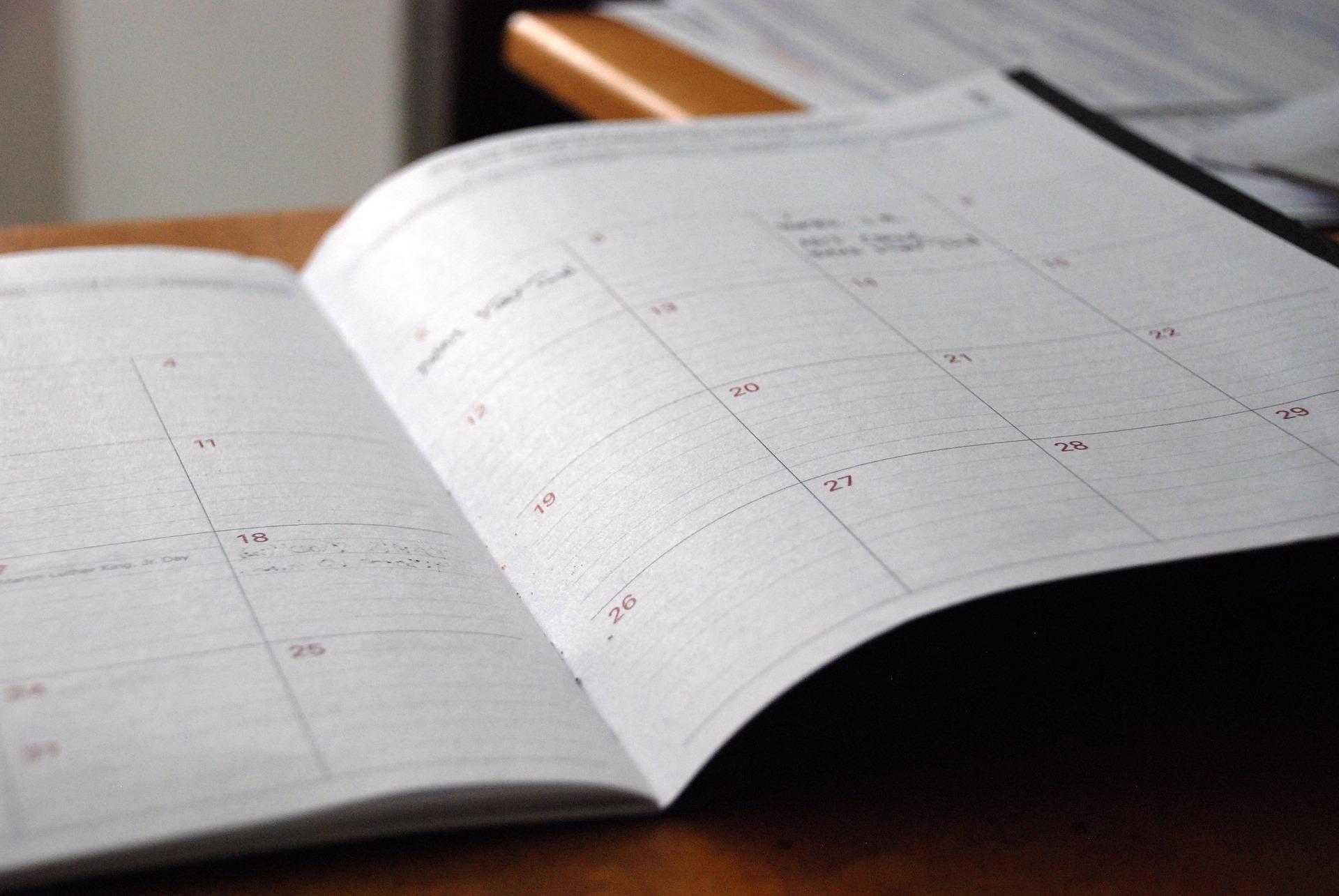 Using a planner can help you keep up with your class schedule