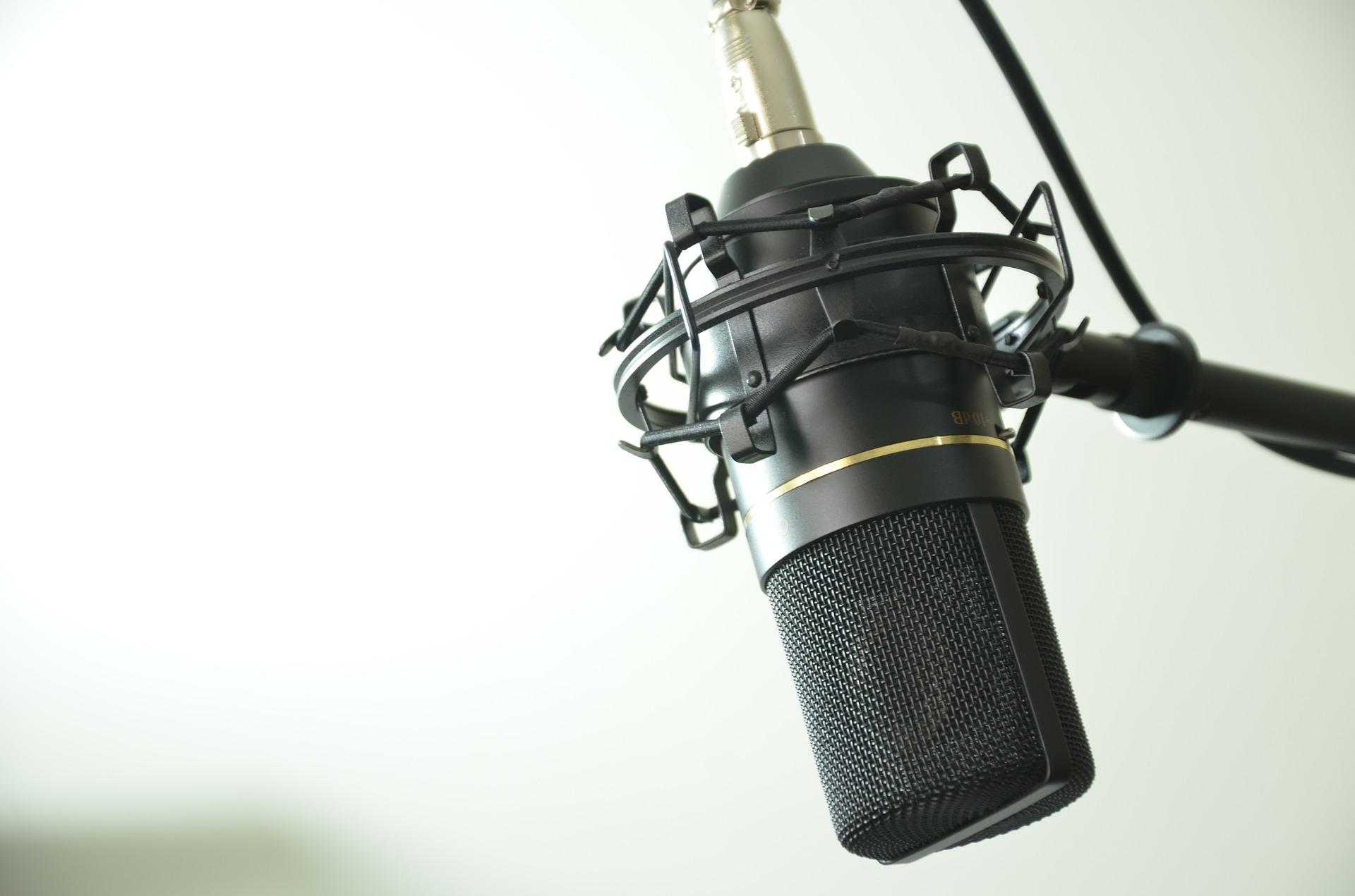 How do you record guitars?