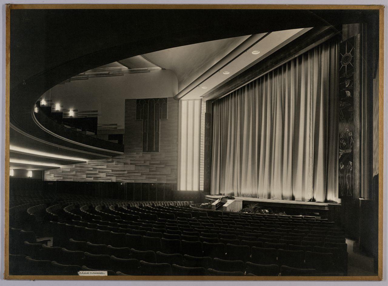 Early cinema in Amsterdam.