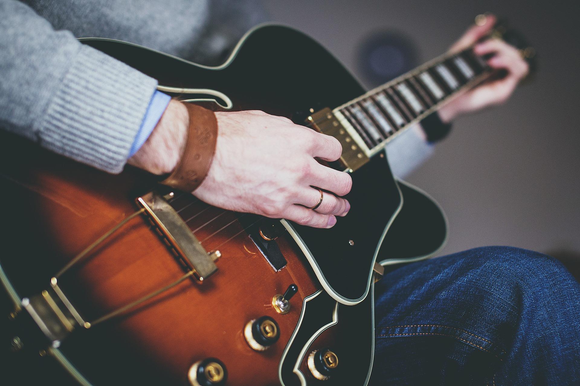 What are the benefits of studying music theory?