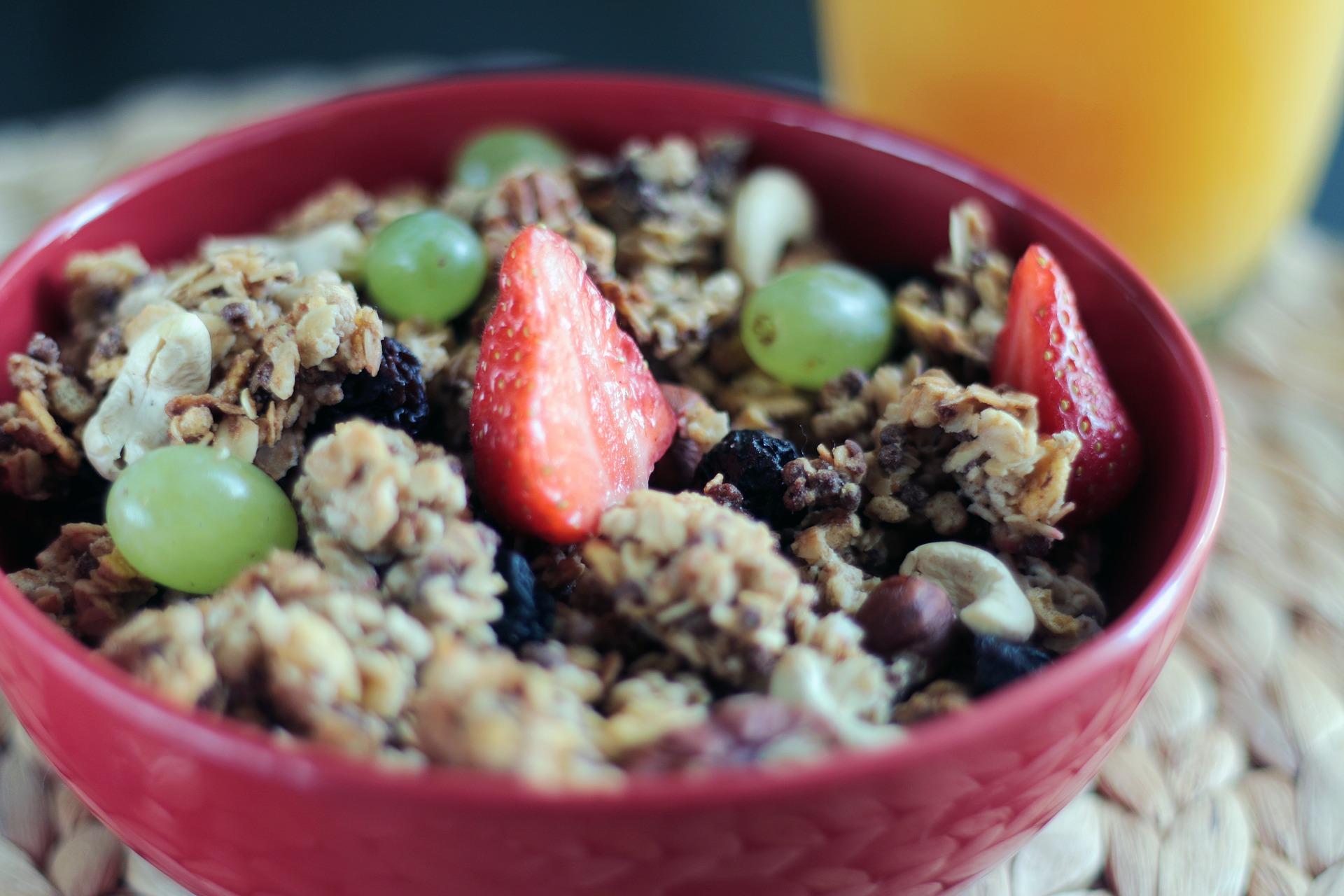 Why should yogis eat healthily?