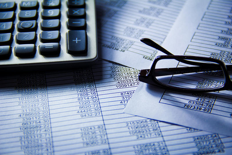 A financial audit is carried out by an independent body.