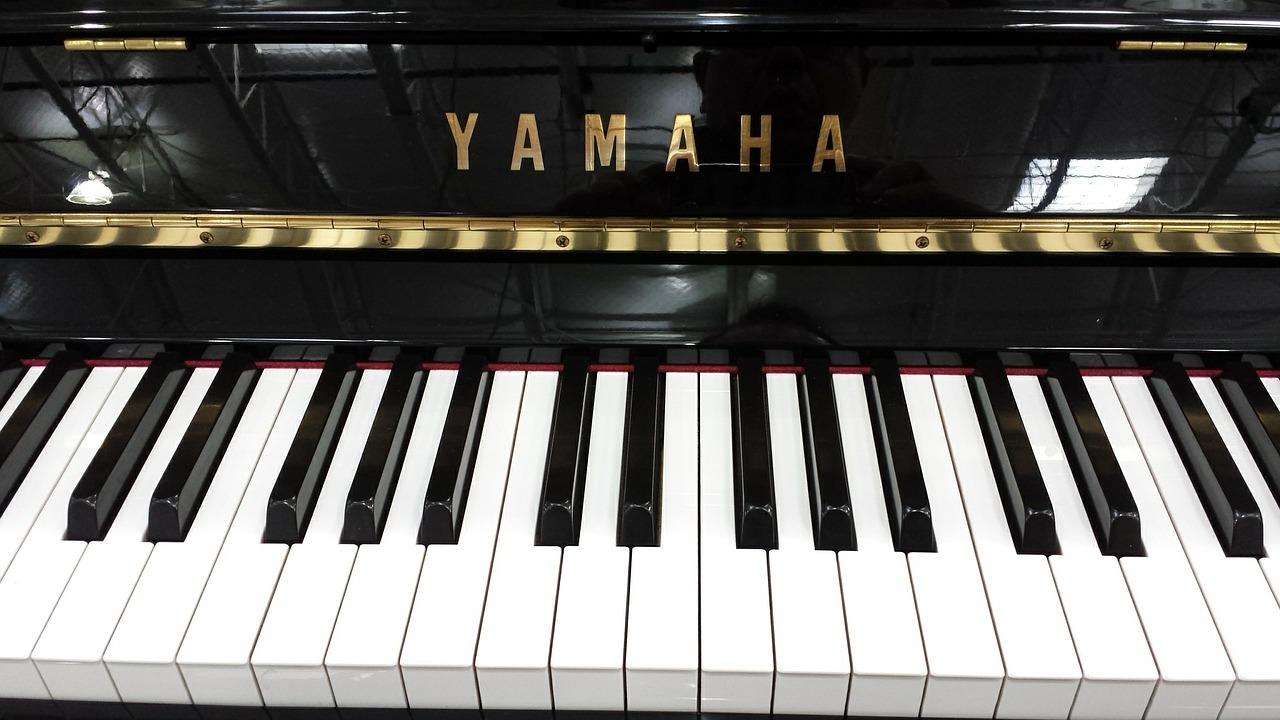 Yamaha piano and keyboard