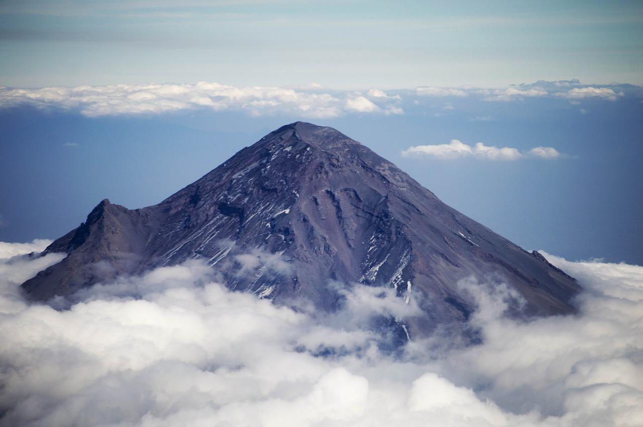 Popocatépetl, above clouds.