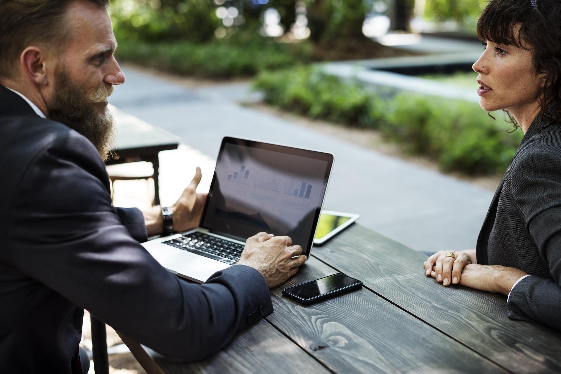 Many people prefer taking language lessons with a private tutor