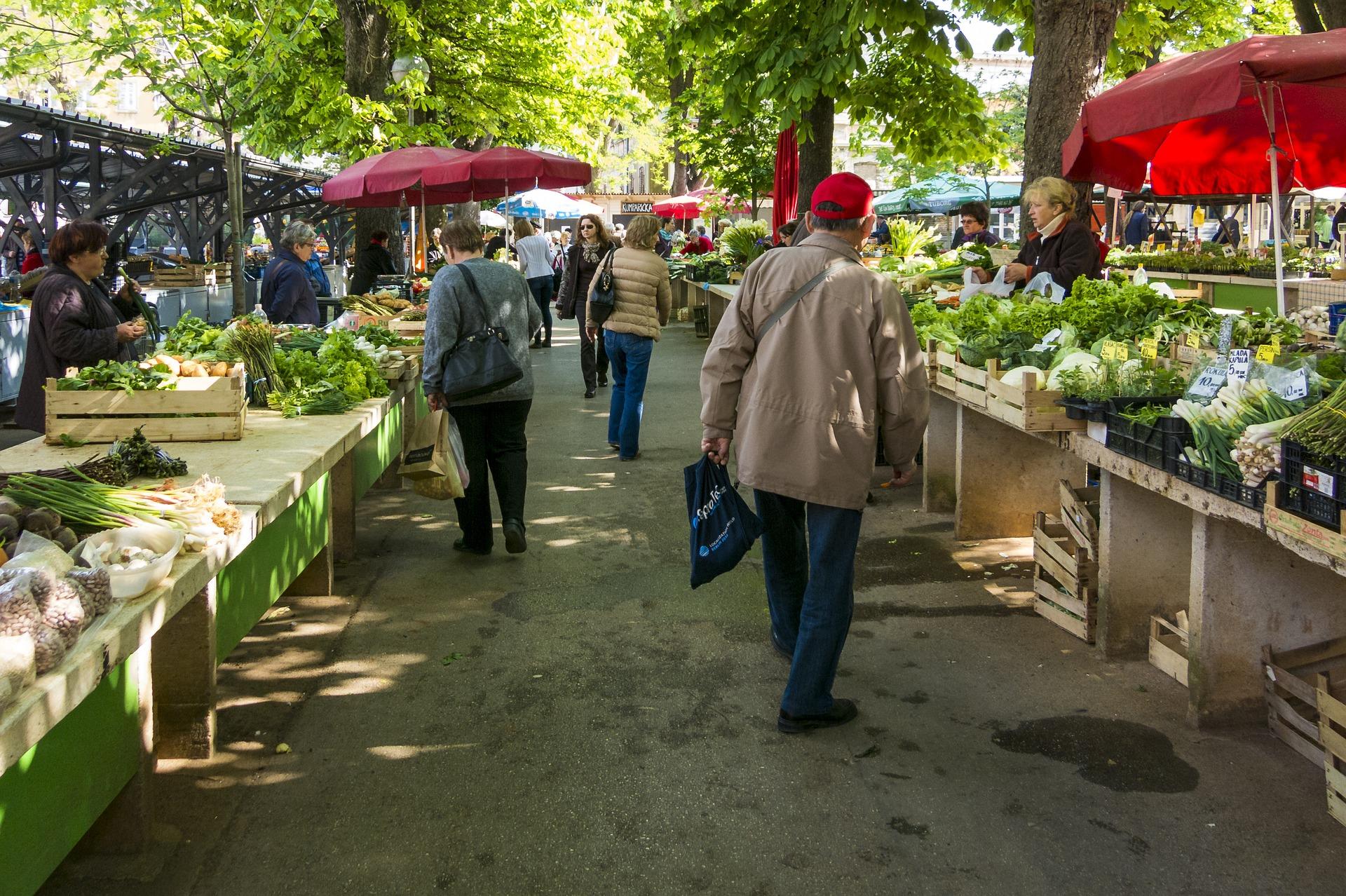 The traditional economic system is practised at farmers' markets