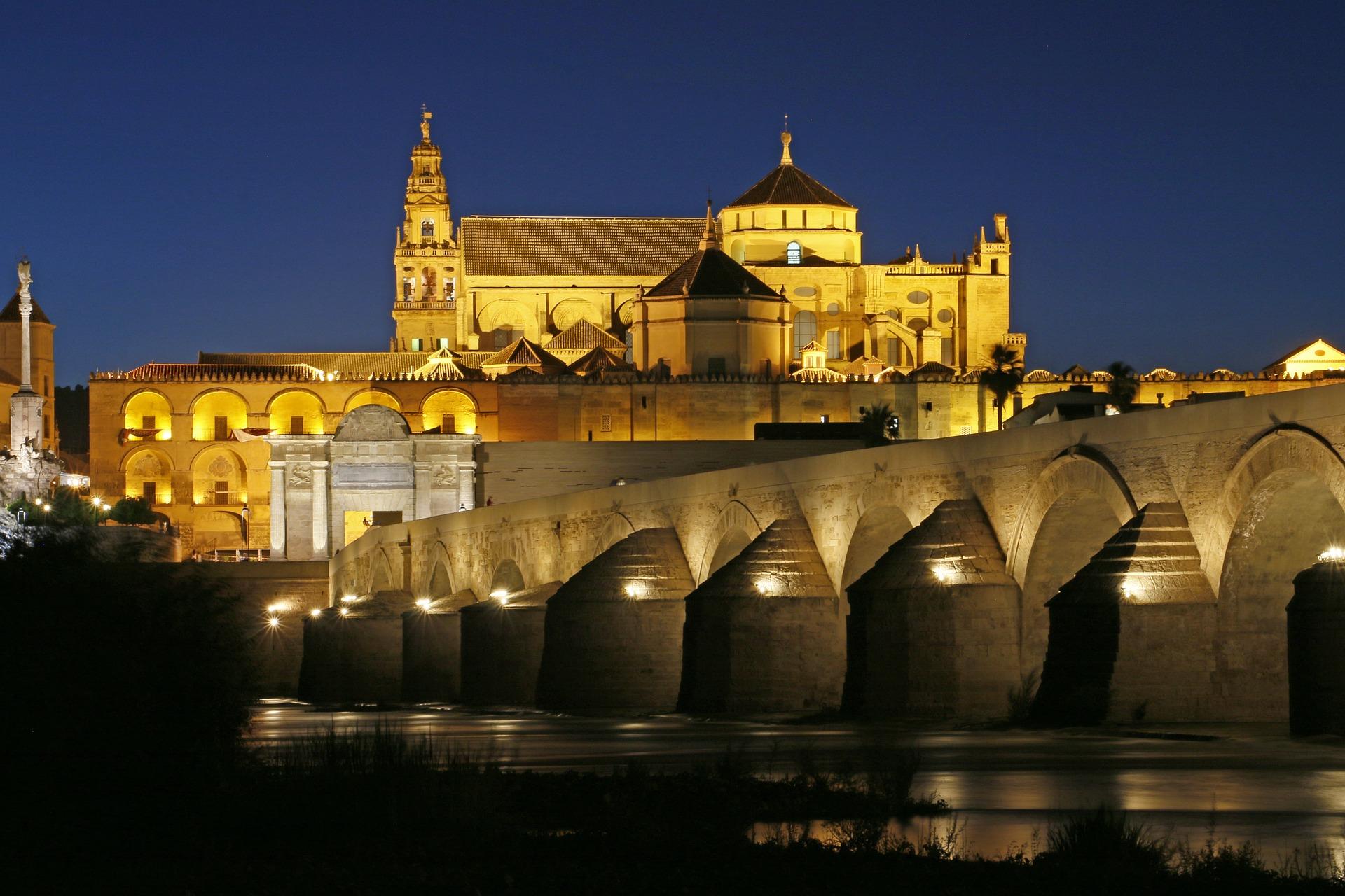 What are the best things to visit in Andalusia?