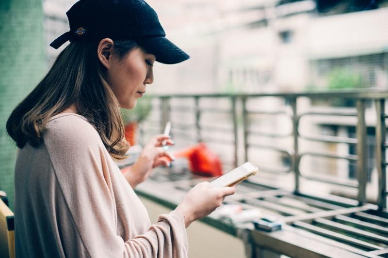 Mutually beneficial contacts using a well-known social media